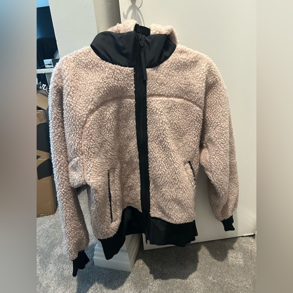 Canada Goose Jackets & Blazers - Canada Goose Beige Sherpa Jacket with Black Logo